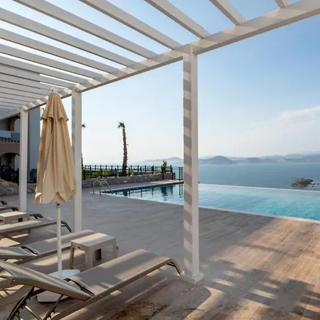 アパート Sea View W Garden Balcony By Beach In